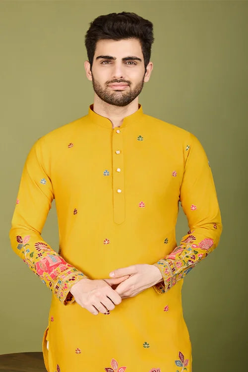 Men’s Yellow Kurta Perfect For Haldi & Mehendi