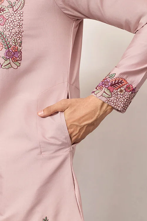 Stylish Dusty Pink Kurta Pant Set For Festive Occasions