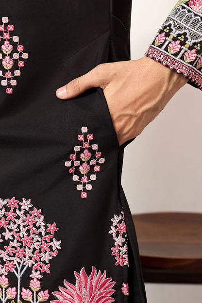 Ethnic Speical Classic Black Embroidered Kurta For Mens