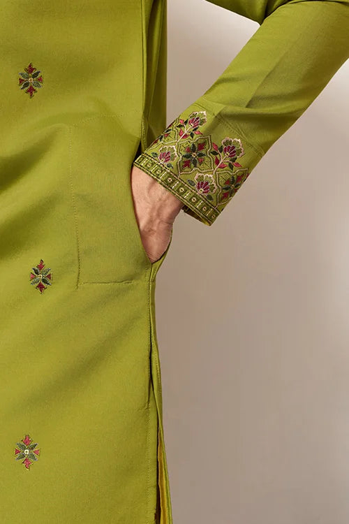 Classic Wedding Fluorescent Green Mens Wear Kurta With Dupatta